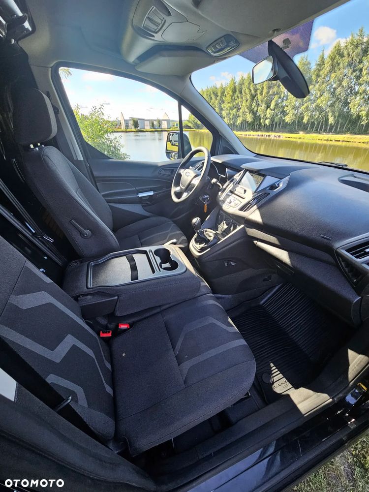 Ford Transit Connect - 8