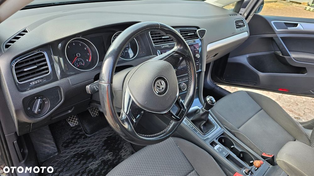 Volkswagen Golf 1.0 TSI Trendline - 23