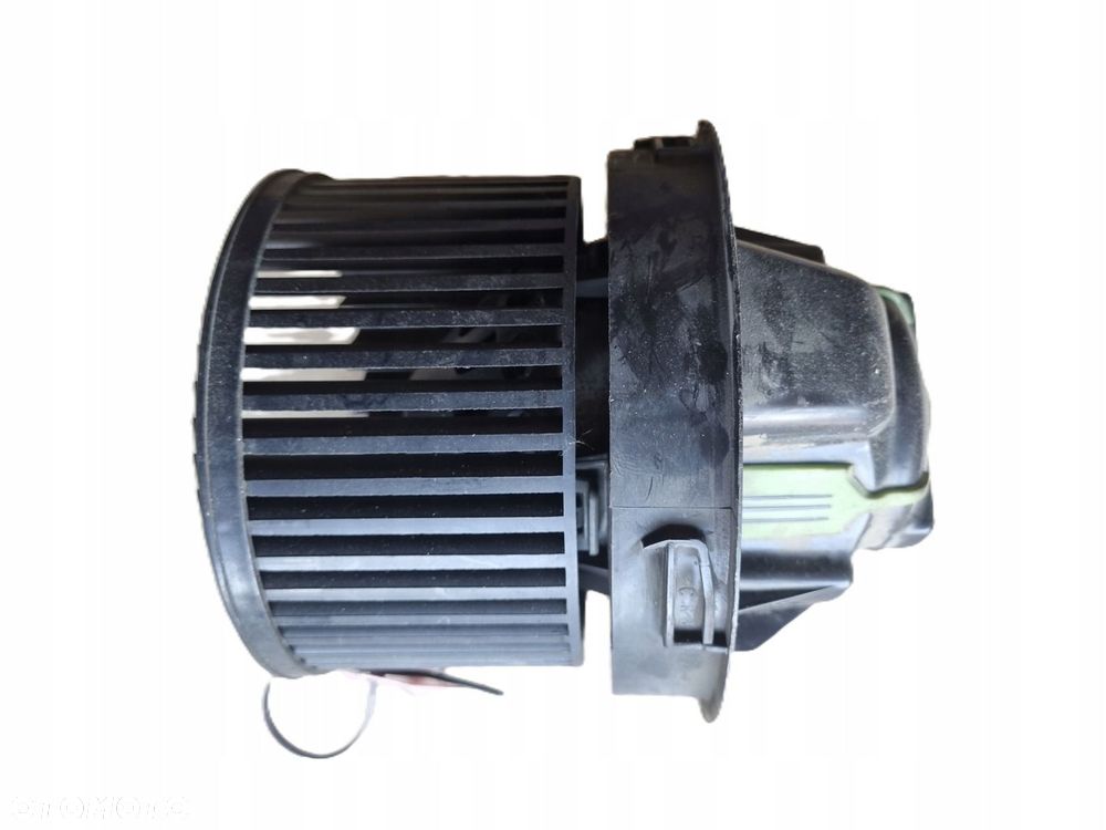 PEUGEOT 207 06-12 r. DMUCHAWA WENTYLATOR NAWIEWU VALEO N102994D + - 2