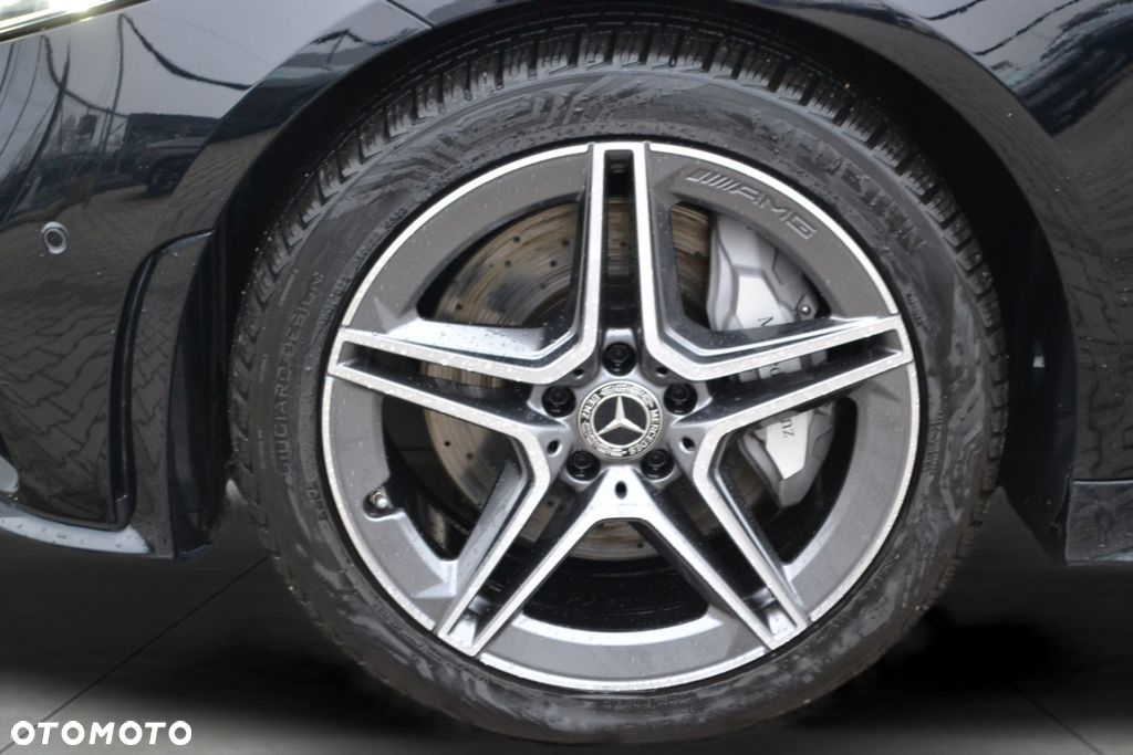 Mercedes-Benz CLS - 10