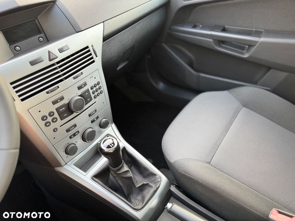Opel Astra 1.6 Active EU6 - 11
