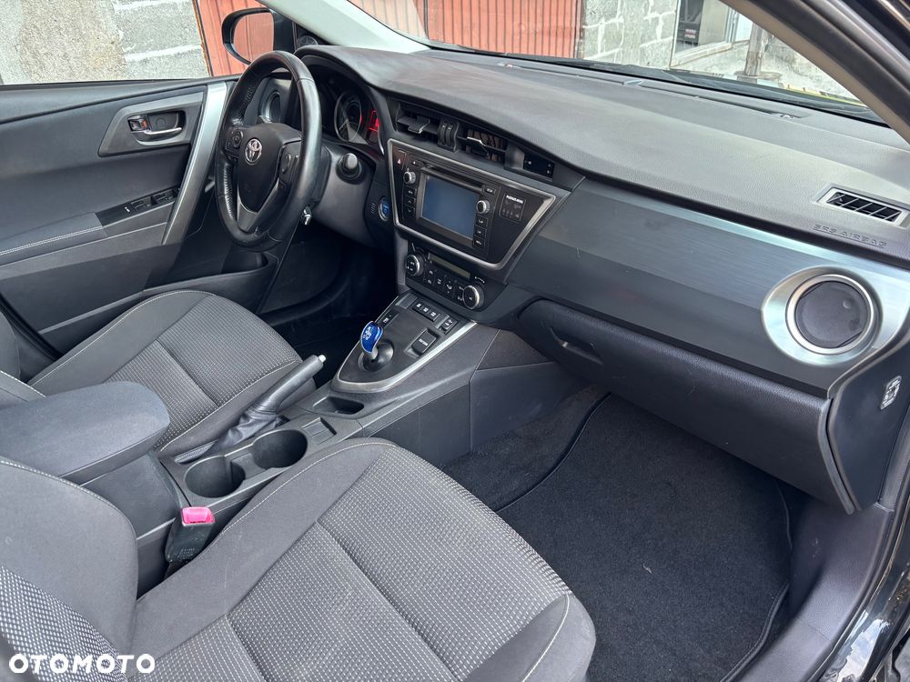 Toyota Auris 1.8 HSD Luna - 9