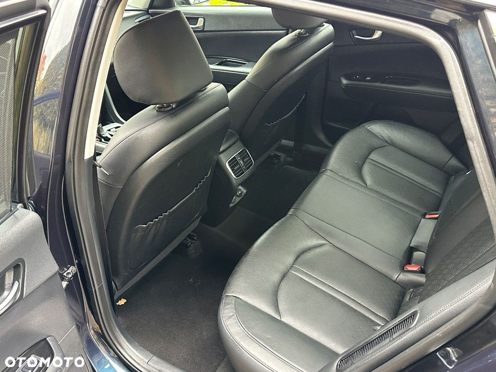 Kia Optima Plug-in Hybrid - 24