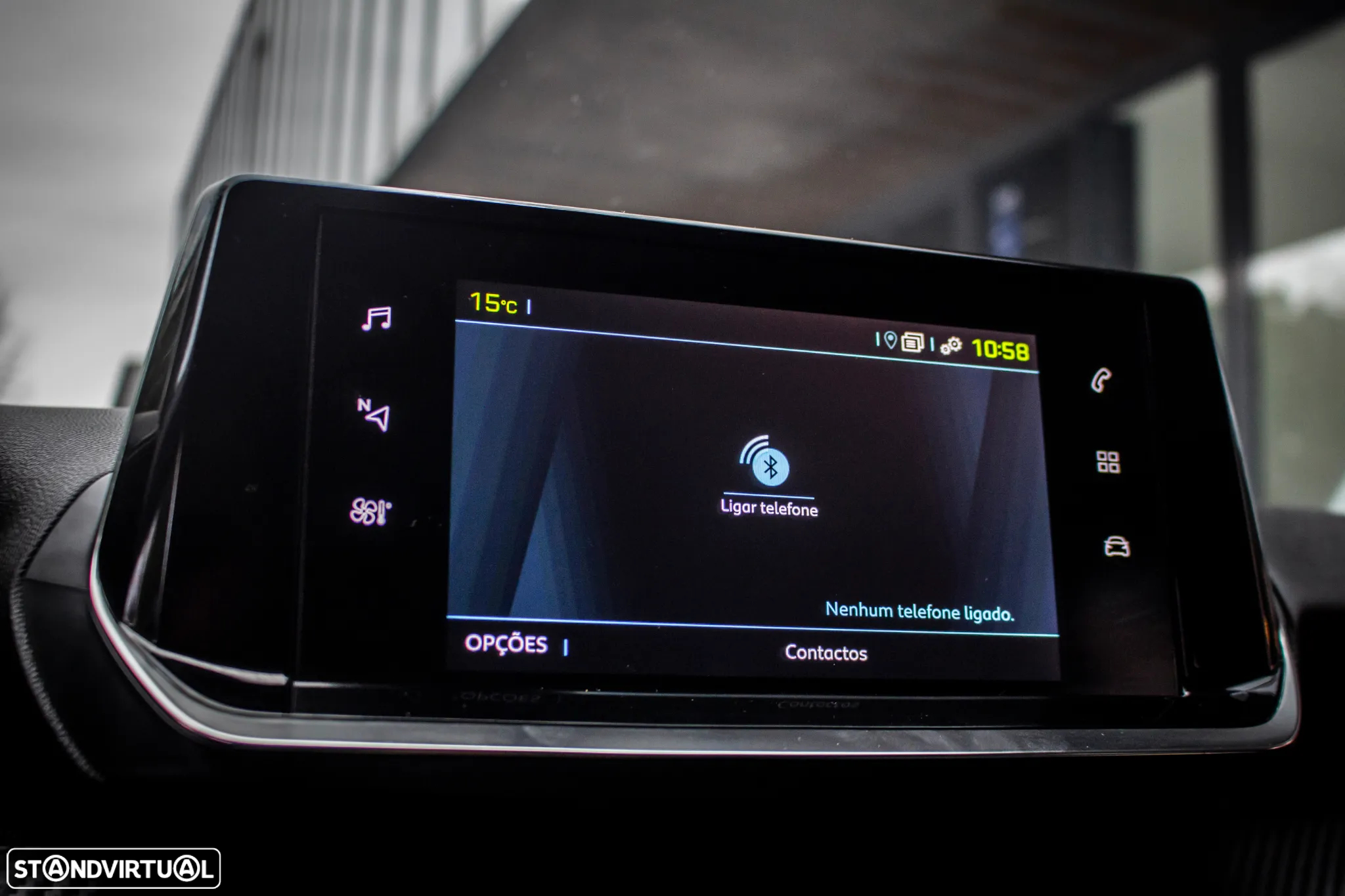 Peugeot e-2008 Allure - 42