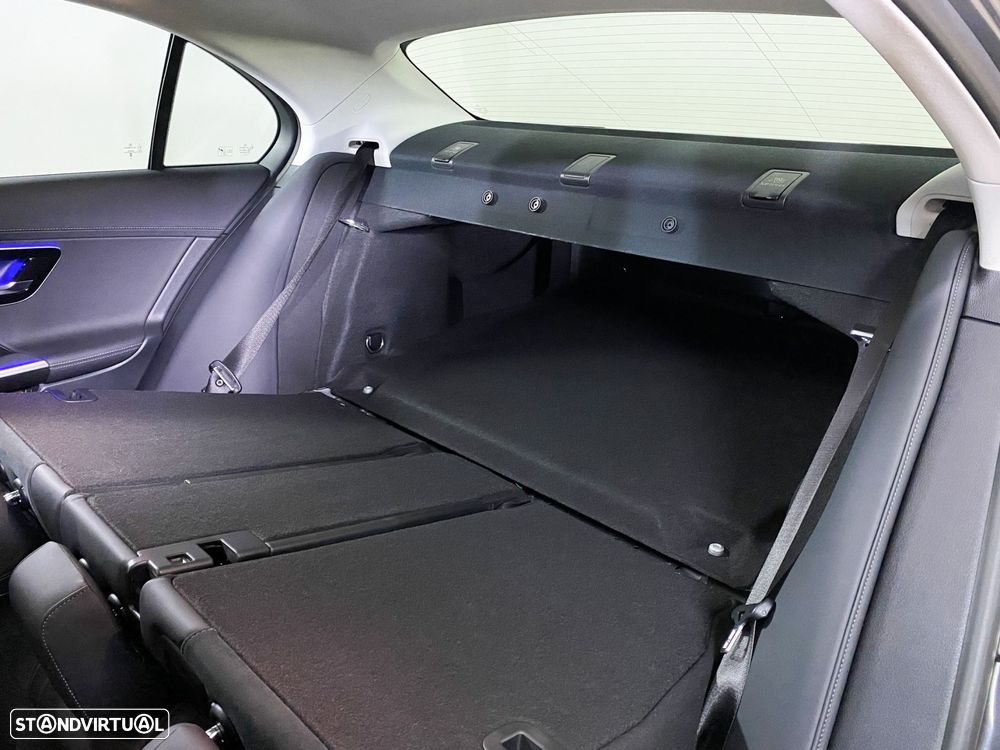 Mercedes-Benz C 300 e AMG Line - 22