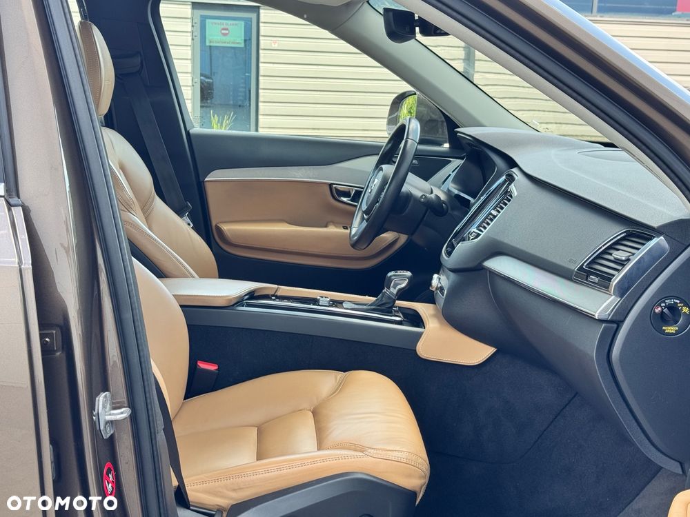 Volvo XC 90 D5 AWD Inscription - 19