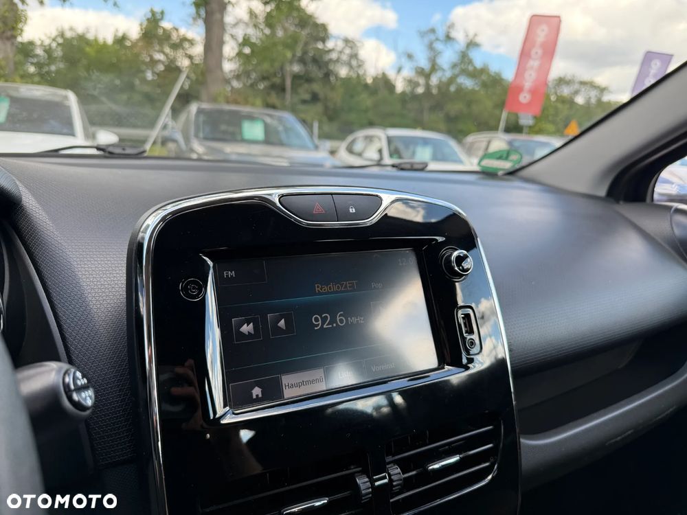 Renault Clio 1.2 16V 75 Collection - 23