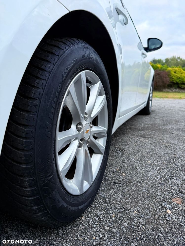 Chevrolet Cruze 1.8 LT - 9