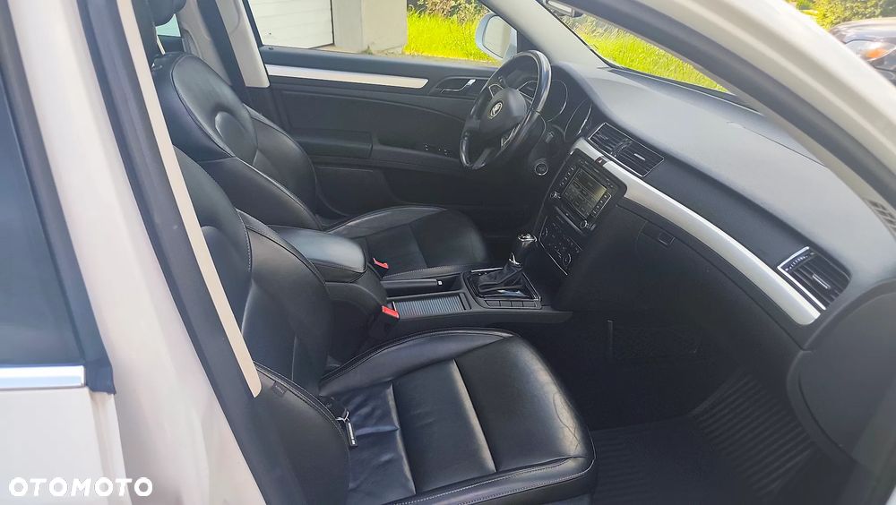 Skoda Superb 3.6 FSI 4x4 Platinum Outdoor DSG - 29