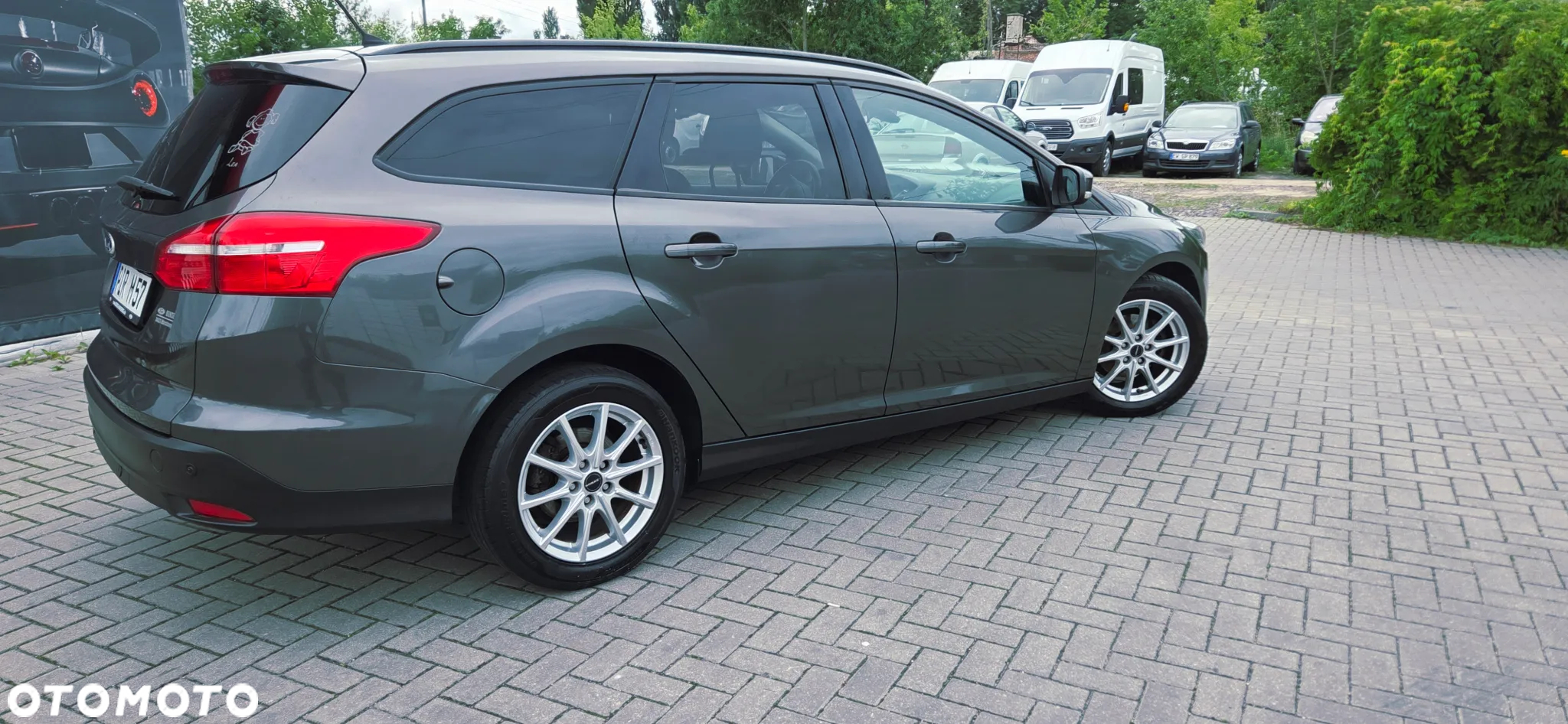 Ford Focus 1.5 EcoBlue Start-Stopp-System TITANIUM DESIGN - 16