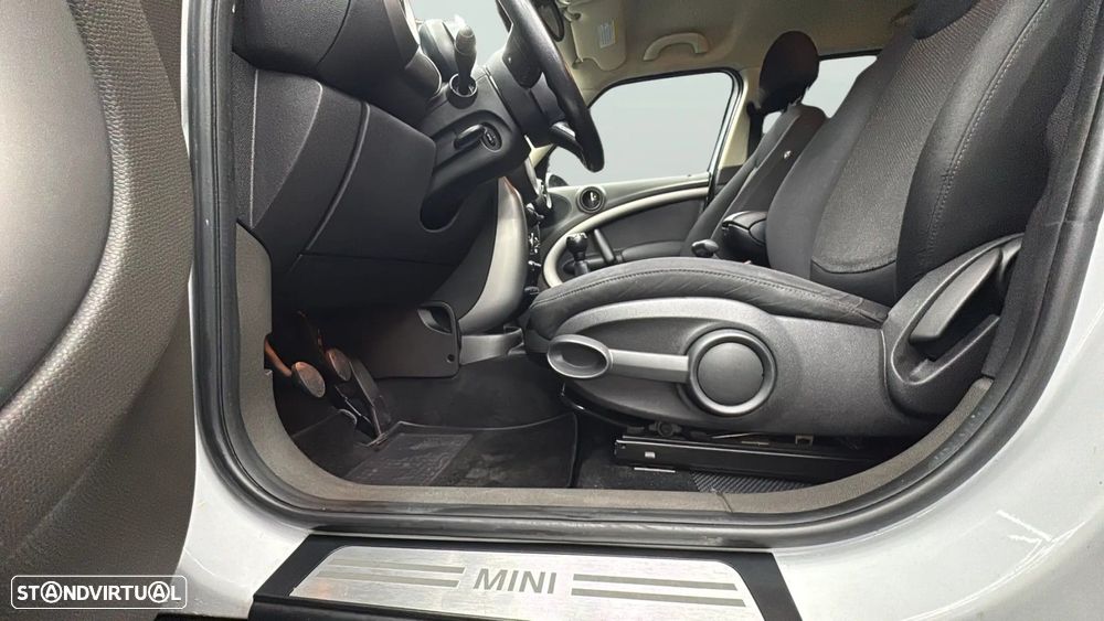 MINI Countryman Cooper D - 12