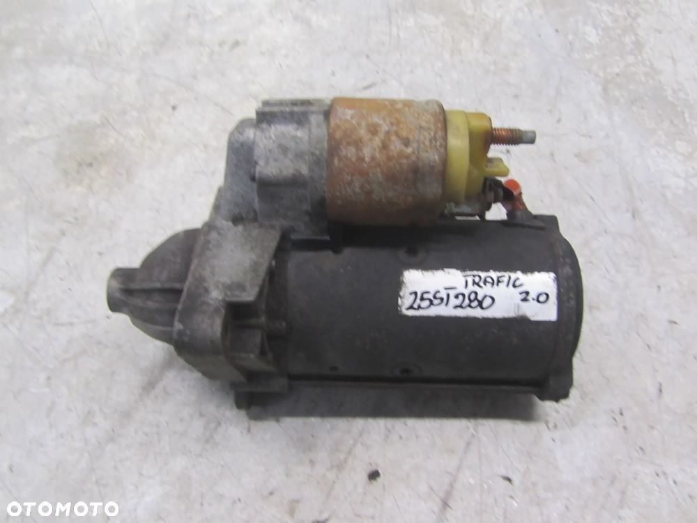 Renault Trafic-Vivaro 2.0 DCI rozrusznik - 1