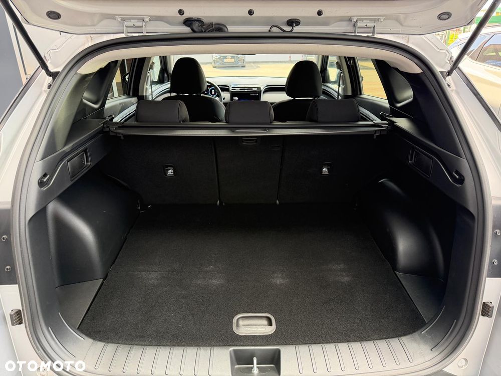 Hyundai Tucson 1.6 T-GDi HEV Smart 2WD - 16
