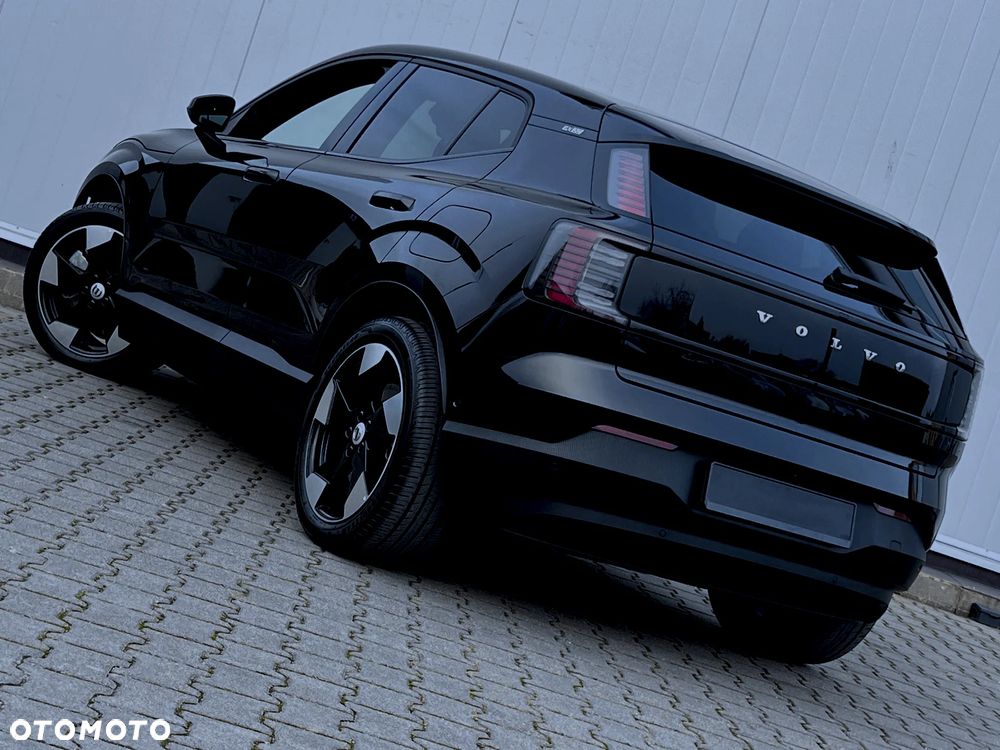 Volvo EX30 Twin Motor Performance AWD Ultra - 14