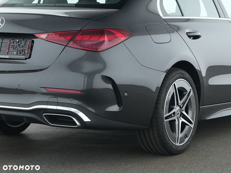 Mercedes-Benz Klasa C 300 d 4Matic 9G-TRONIC AMG Line - 6