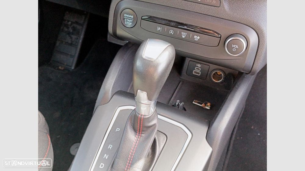 Ford Focus 1.0 EcoBoost MHEV ST-Line Aut. - 23