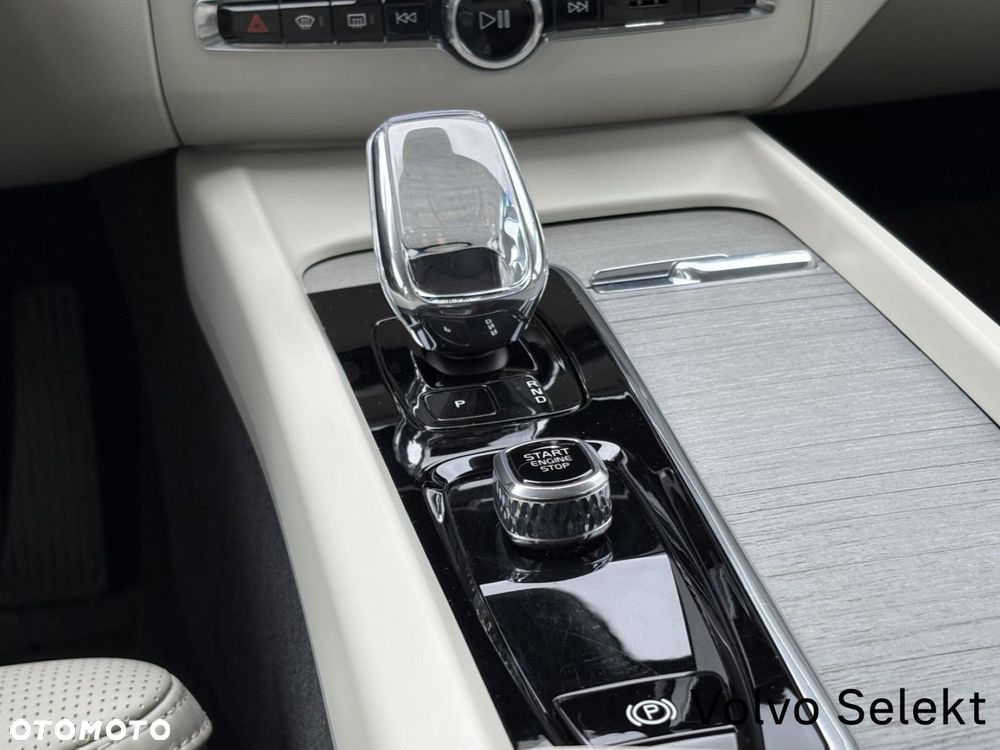 Volvo XC 60 - 22