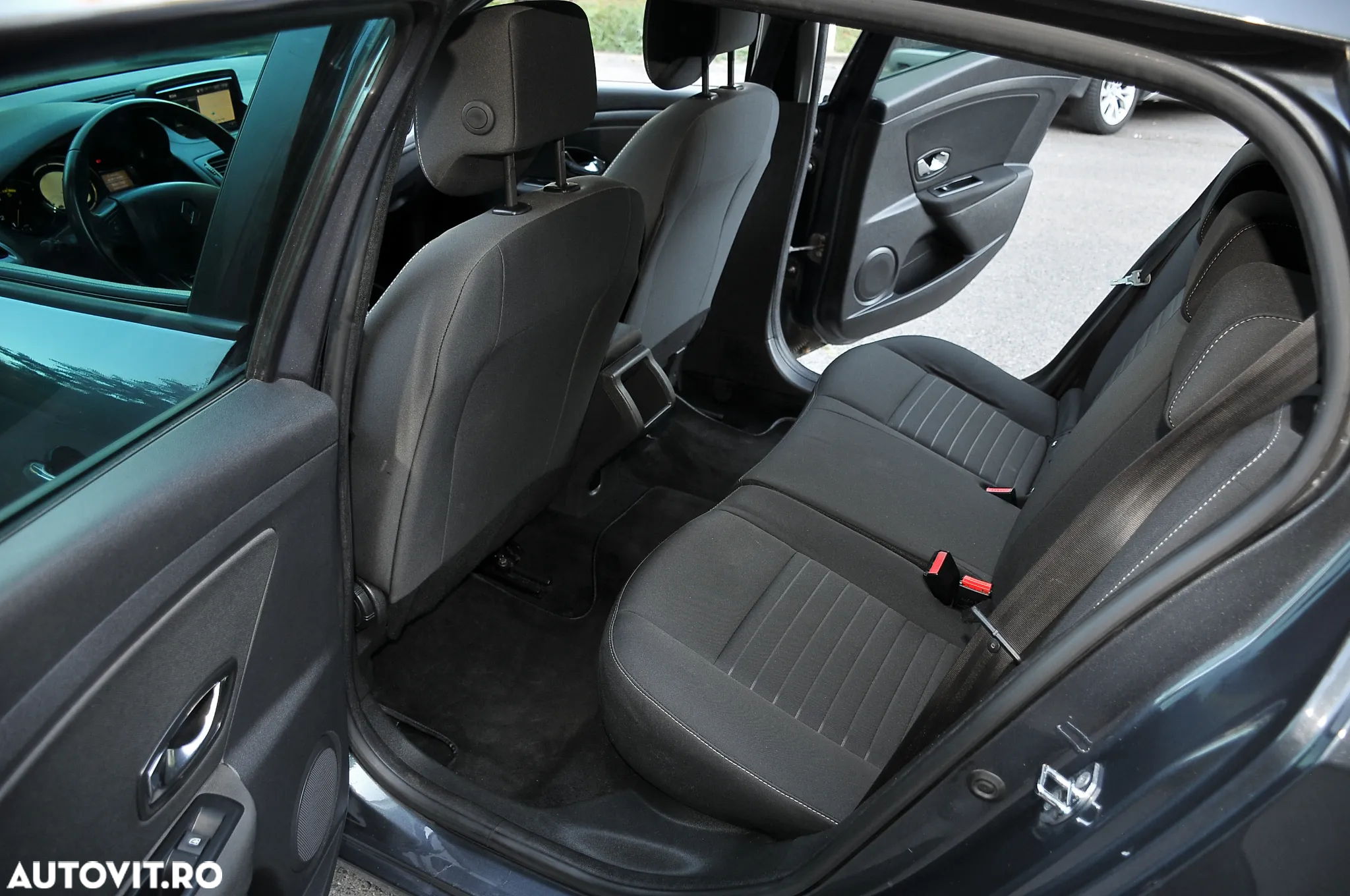 Renault Megane dCi 110 FAP LIMITED - 7