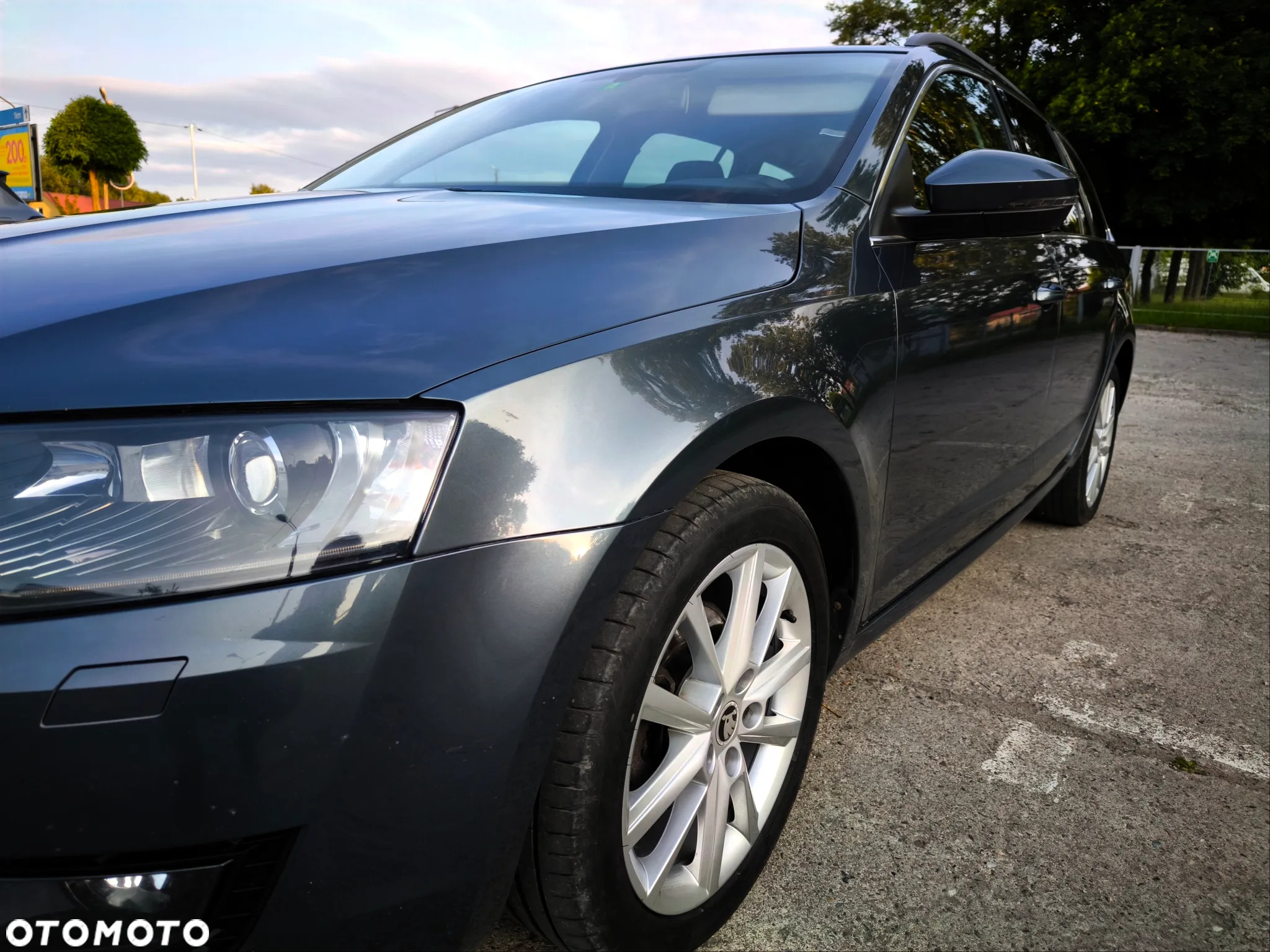 Skoda Octavia Combi 2.0 TDI Style - 4