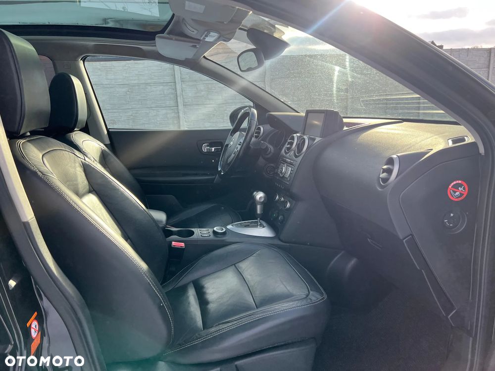 Nissan Qashqai 2.0 dCi 4x4 Tekna Premium - 16