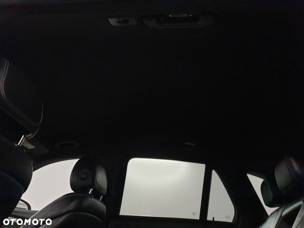 Mercedes-Benz GLC 300 de 4Matic 9G-TRONIC AMG Line Plus - 31