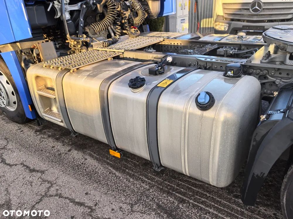 Mercedes-Benz Actros 1845 LS * GigaSpace * Bi-Xenon * MirrorCam * Klima postojowa * Zbiorniki 1250l * - 12