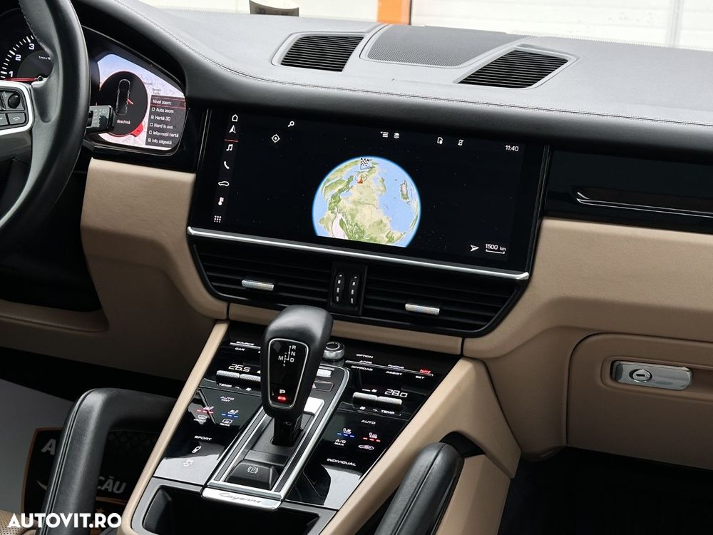 Porsche Cayenne - 15