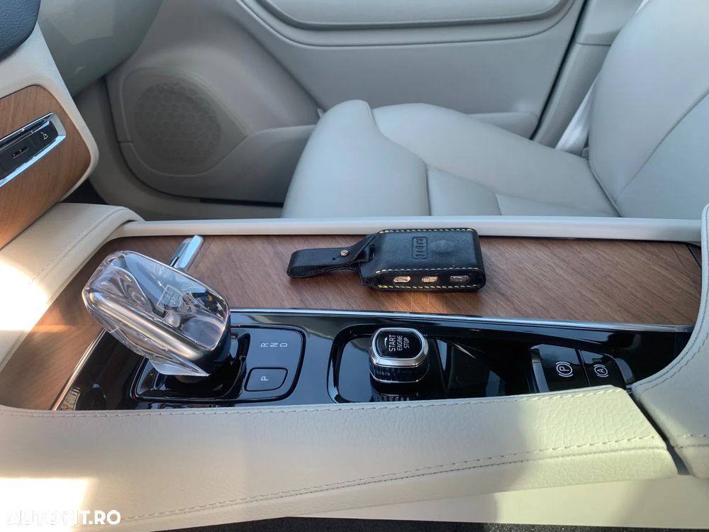 Volvo XC 90 T8 eAWD R-Design - 23