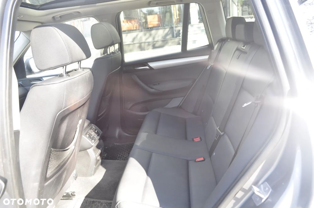 BMW X3 xDrive20i - 13