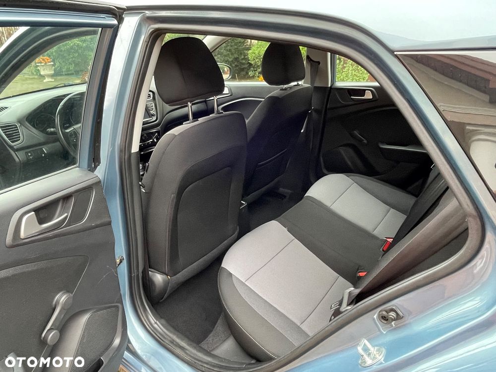 Hyundai i20 blue 1.2 Classic - 29