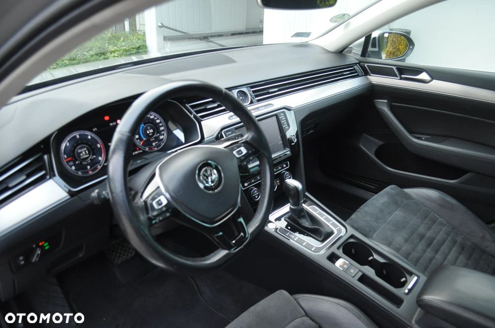 Volkswagen Passat 2.0 TDI BMT Highline DSG - 18
