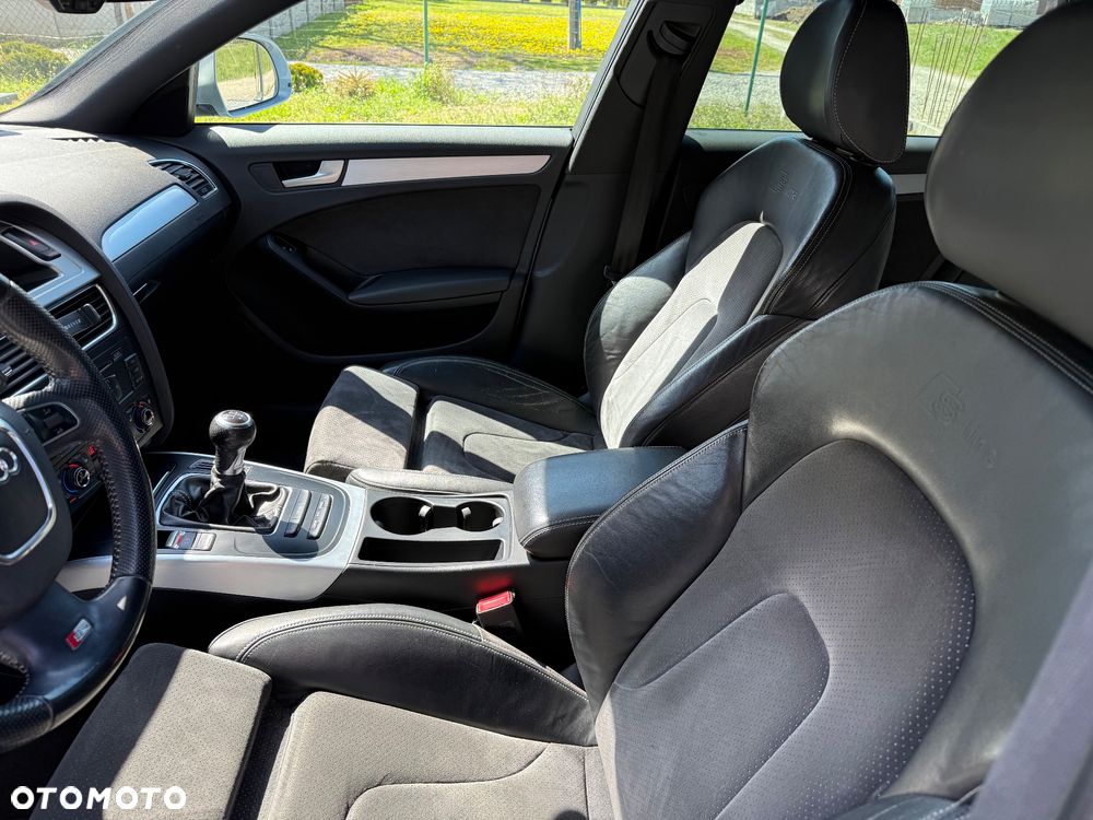 Audi A4 Avant 2.0 TDI DPF S line Sportpaket - 13