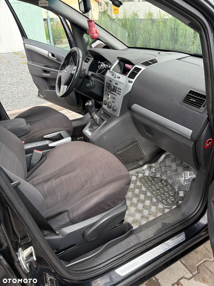 Opel Zafira 1.9 CDTI - 12