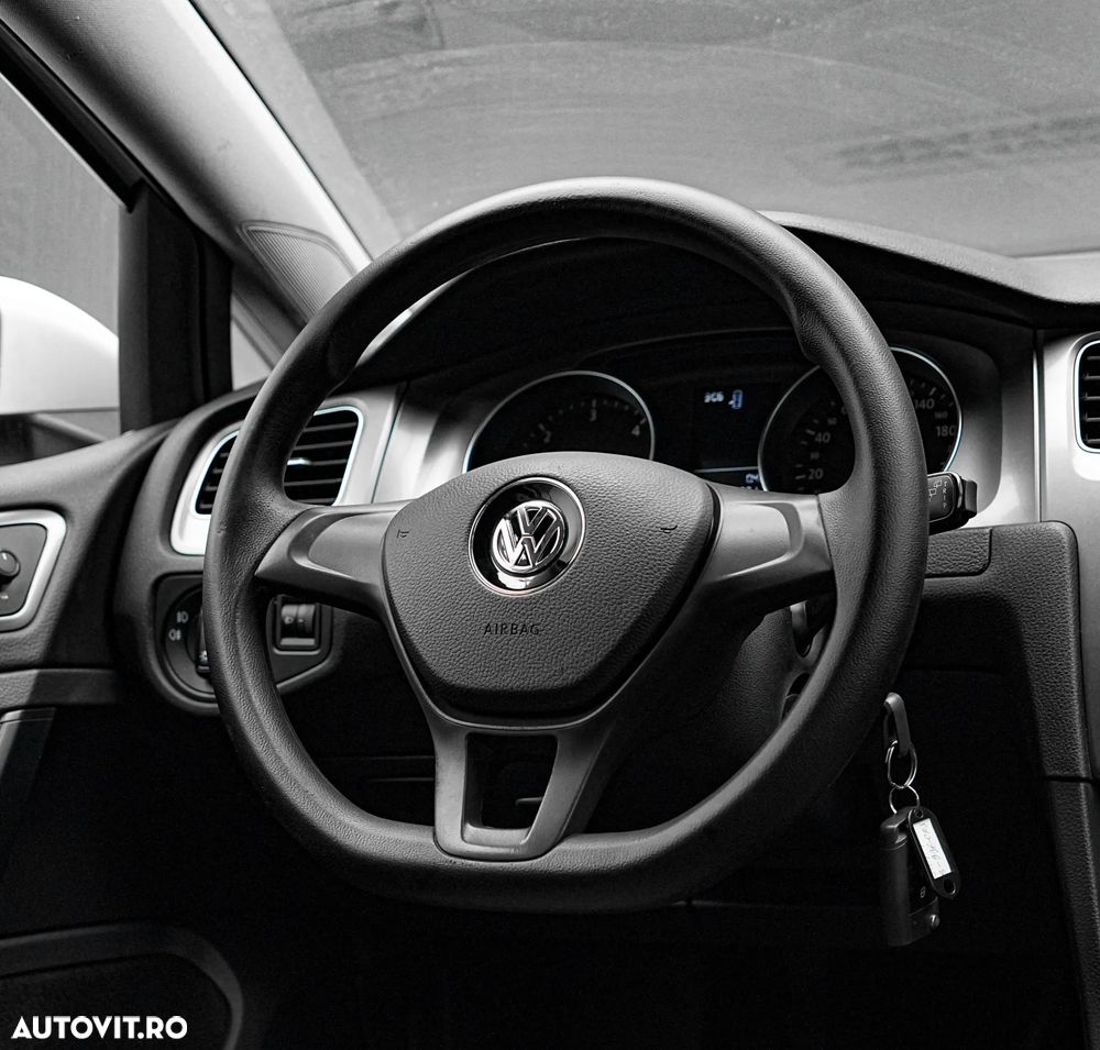 Volkswagen Golf 1.6 TDI DPF BMT Trendline - 18