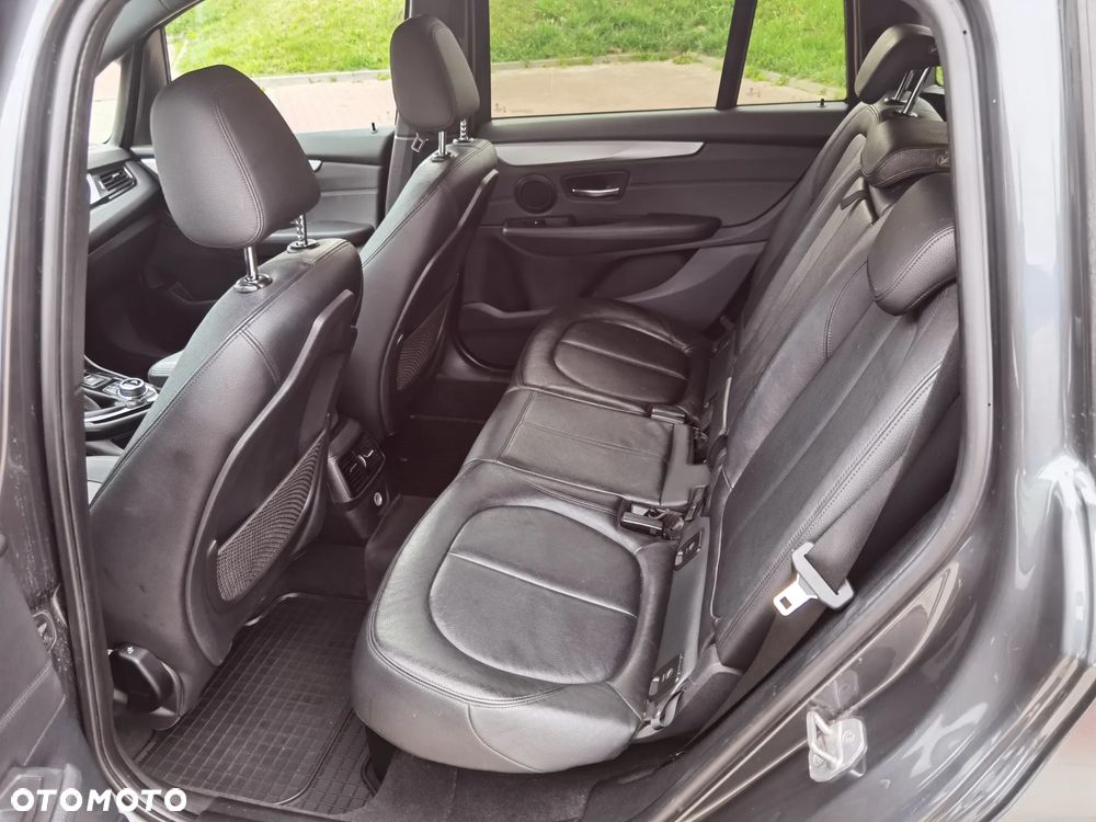 BMW Seria 2 218d Advantage - 14