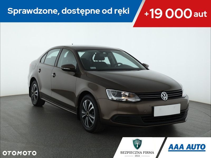 Volkswagen Jetta - 1