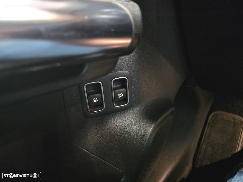 Mercedes-Benz GLA 250 e 8G-DCT AMG Line - 45