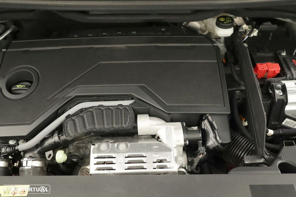 Peugeot 5008 1.2 Hybrid Allure e-DCS6 - 21