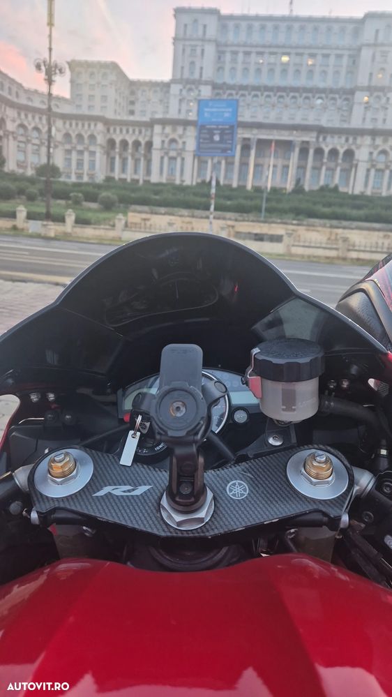 Yamaha R1-Z - 7