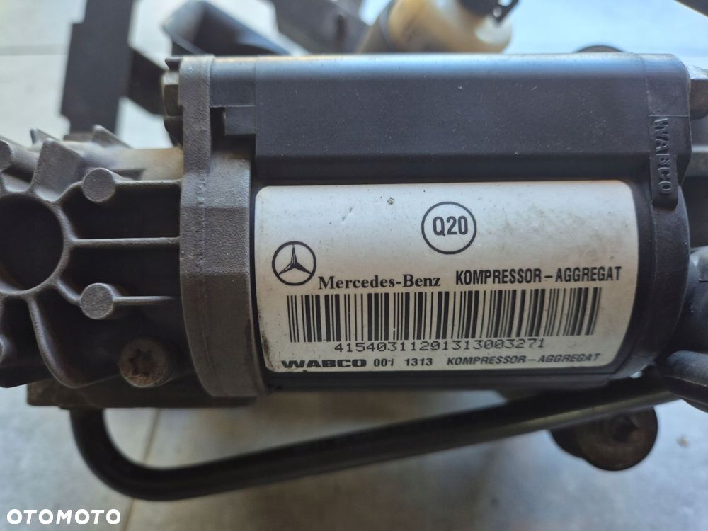 kompresor zawieszenia mercedes cls w219 - 2