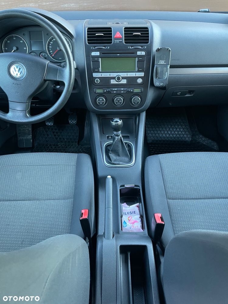 Volkswagen Golf - 11