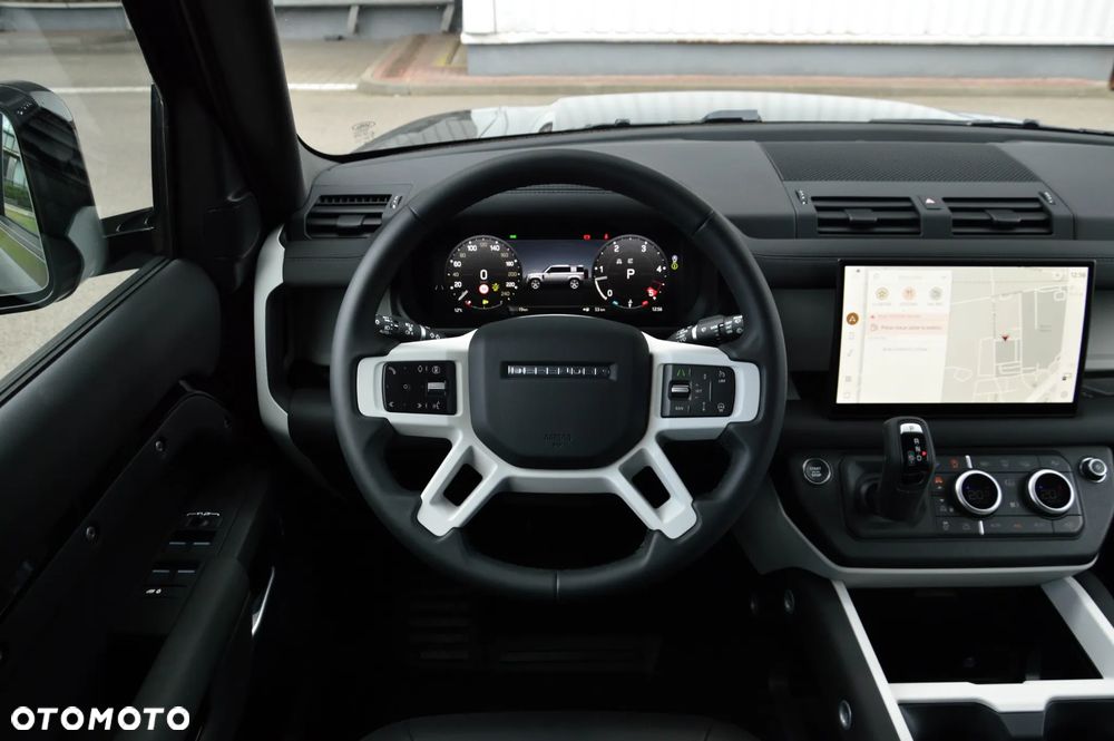 Land Rover Defender 3.0 D250 mHEV - 23