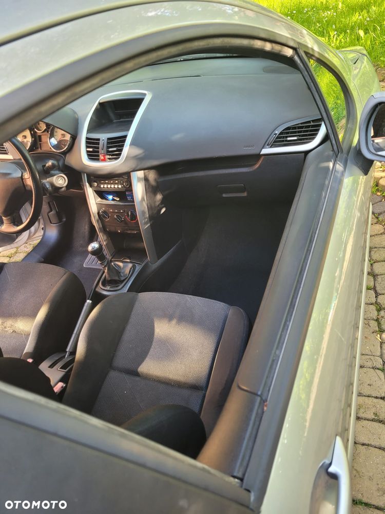 Peugeot 207 1.6 HDi Tendance - 28