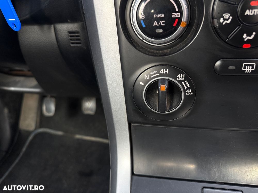 Suzuki Grand Vitara 1.9 DDiS Comfort DPF - 10