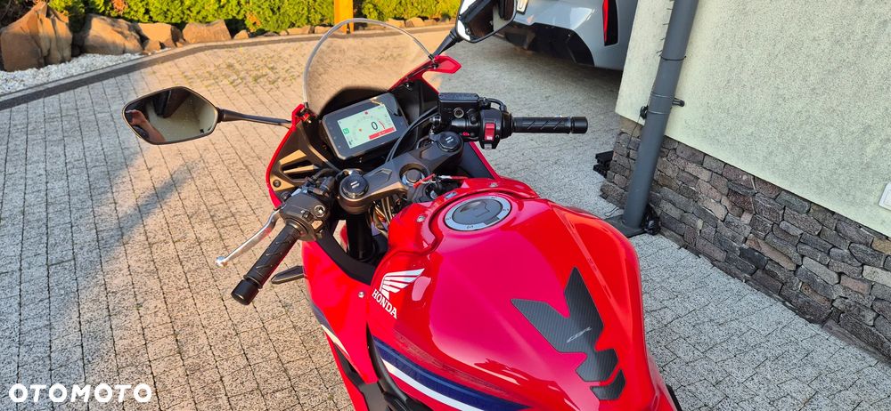 Honda CBR - 19