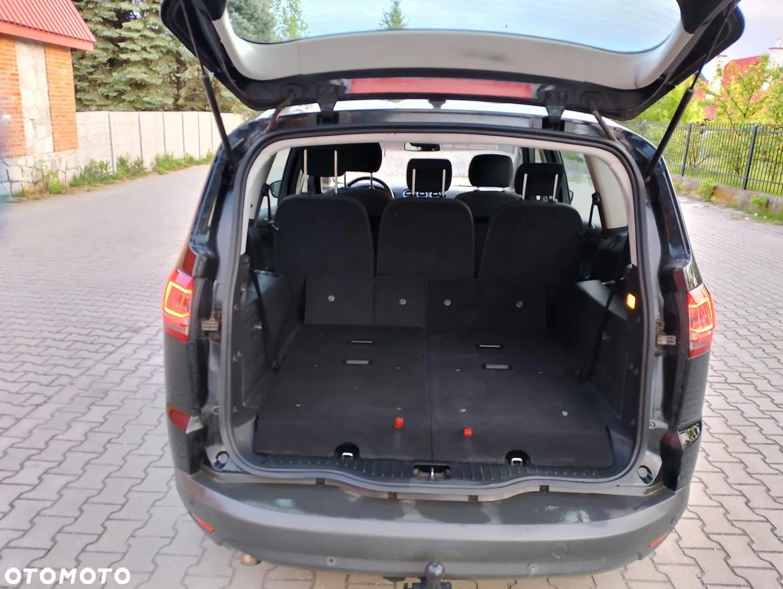 Ford S-Max 2.0 TDCi DPF Ambiente - 35