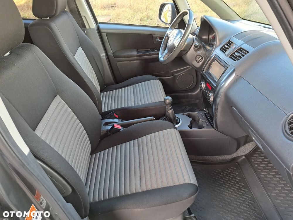 Suzuki SX4 - 18