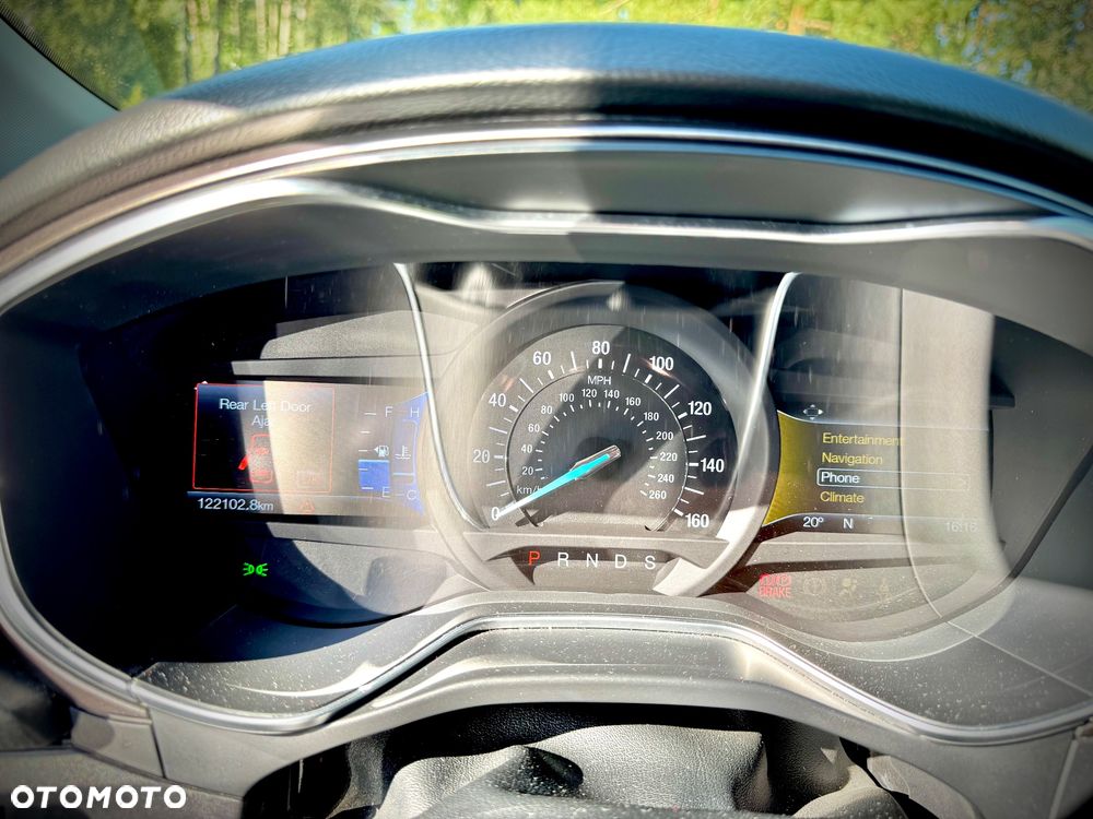 Ford Fusion - 18