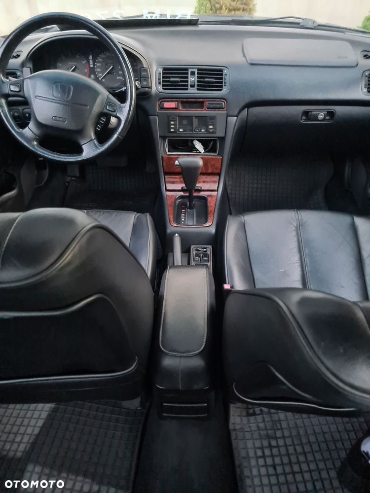 Honda Accord ver-2-2-vtec - 7