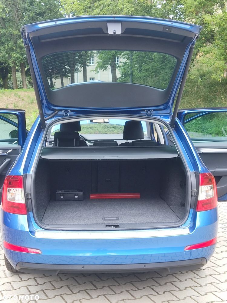 Skoda Octavia 1.4 TSI Joy DSG - 33
